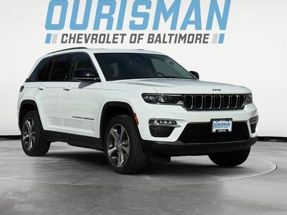 JEEP GRAND CHEROKEE 2023 1C4RJYB66PC612054 image